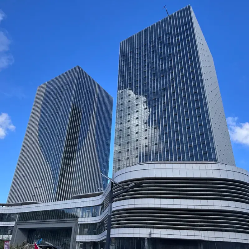 Szabványos egységes függönyfalak